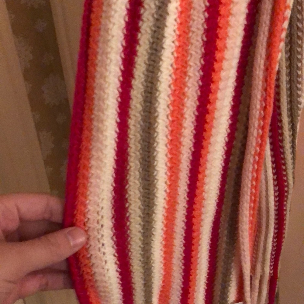 New York and Company Scarf